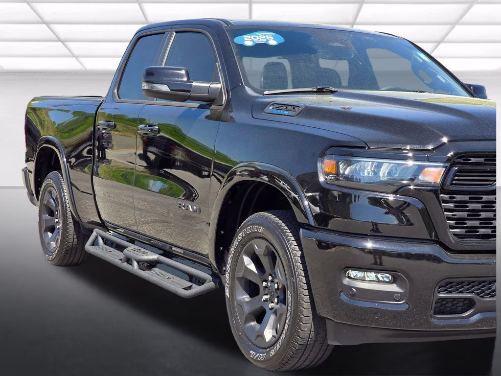 2025 Diamond Black Crystal Pearlcoat Ram 1500 Big Horn/Lone Star 4X4 Truck