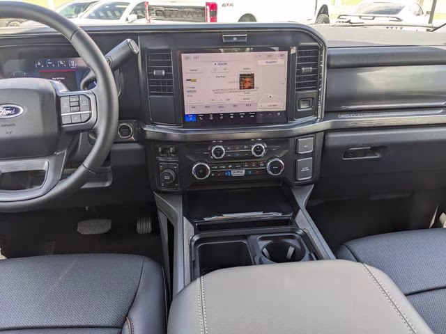 2026 Oxford White Ford Super Duty F-250 SRW Lariat 4X4 Truck