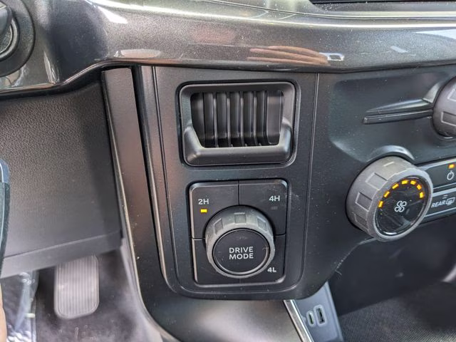 2026 Oxford White Ford F-150 STX 4X4 Truck