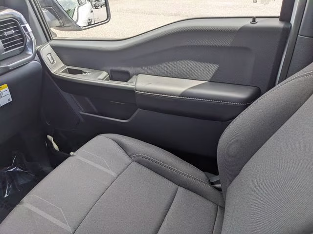 2026 Oxford White Ford F-150 STX 4X4 Truck