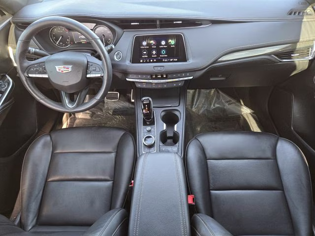 2022 Radiant Silver Metallic Cadillac XT4 Sport FWD SUV