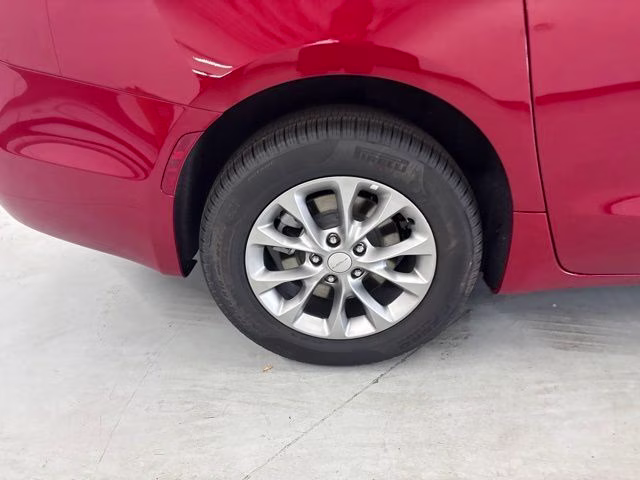 2027 Red Hot Pearlcoat Chrysler Pacifica Select AWD Van