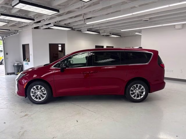 2027 Red Hot Pearlcoat Chrysler Pacifica Select AWD Van