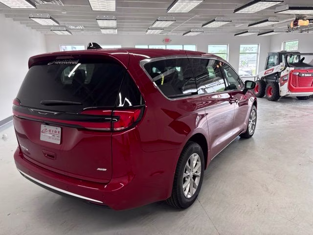 2027 Red Hot Pearlcoat Chrysler Pacifica Select AWD Van