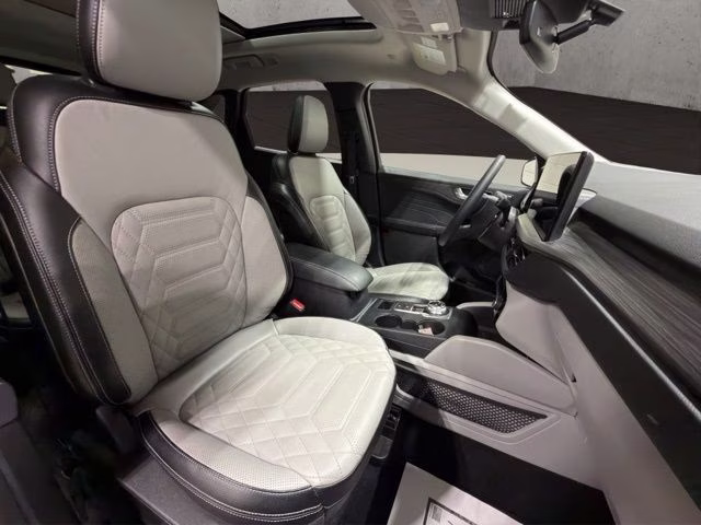 2023 Cinnabar Red Metallic Premium Colorant Ford Escape Platinum AWD SUV