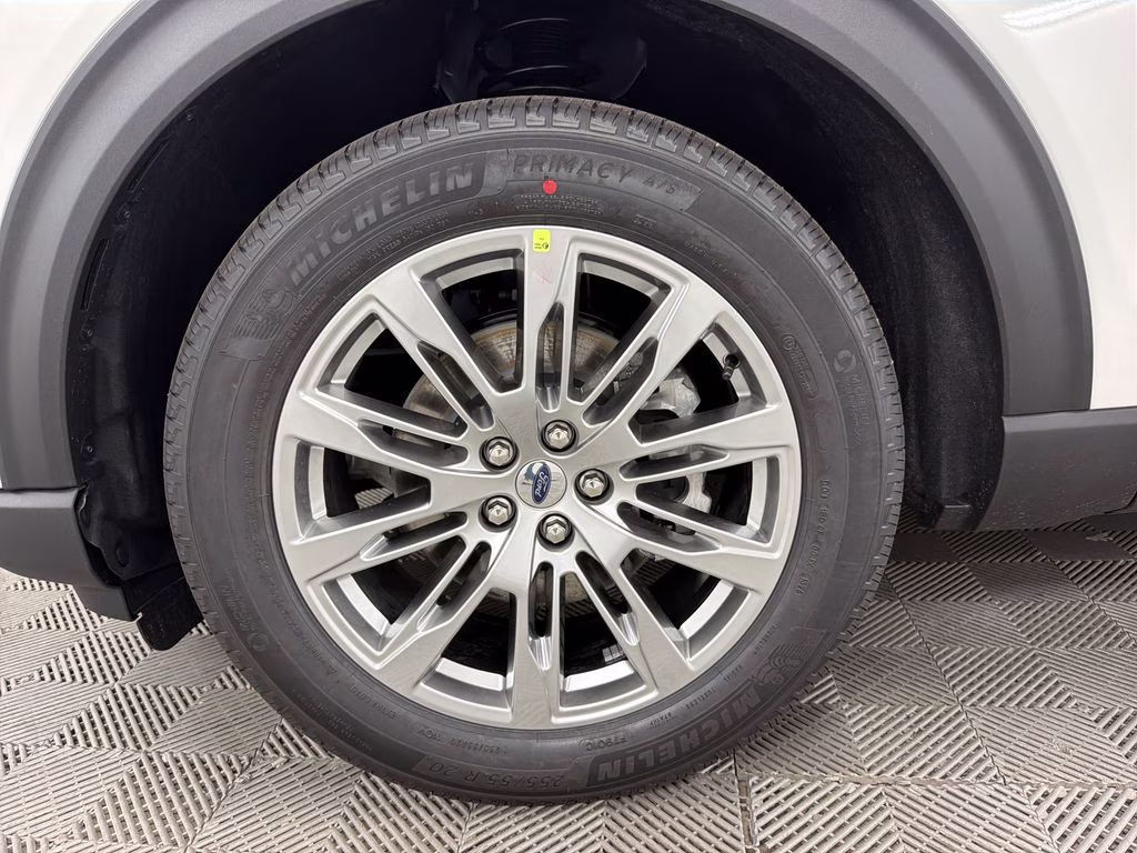 2026 STAR WHITE TRI-COAT Ford Explorer Platinum RWD SUV