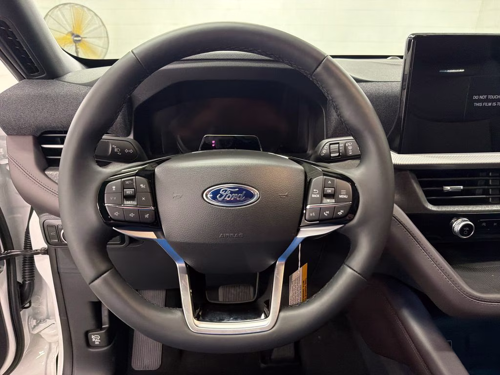 2026 STAR WHITE TRI-COAT Ford Explorer Platinum RWD SUV