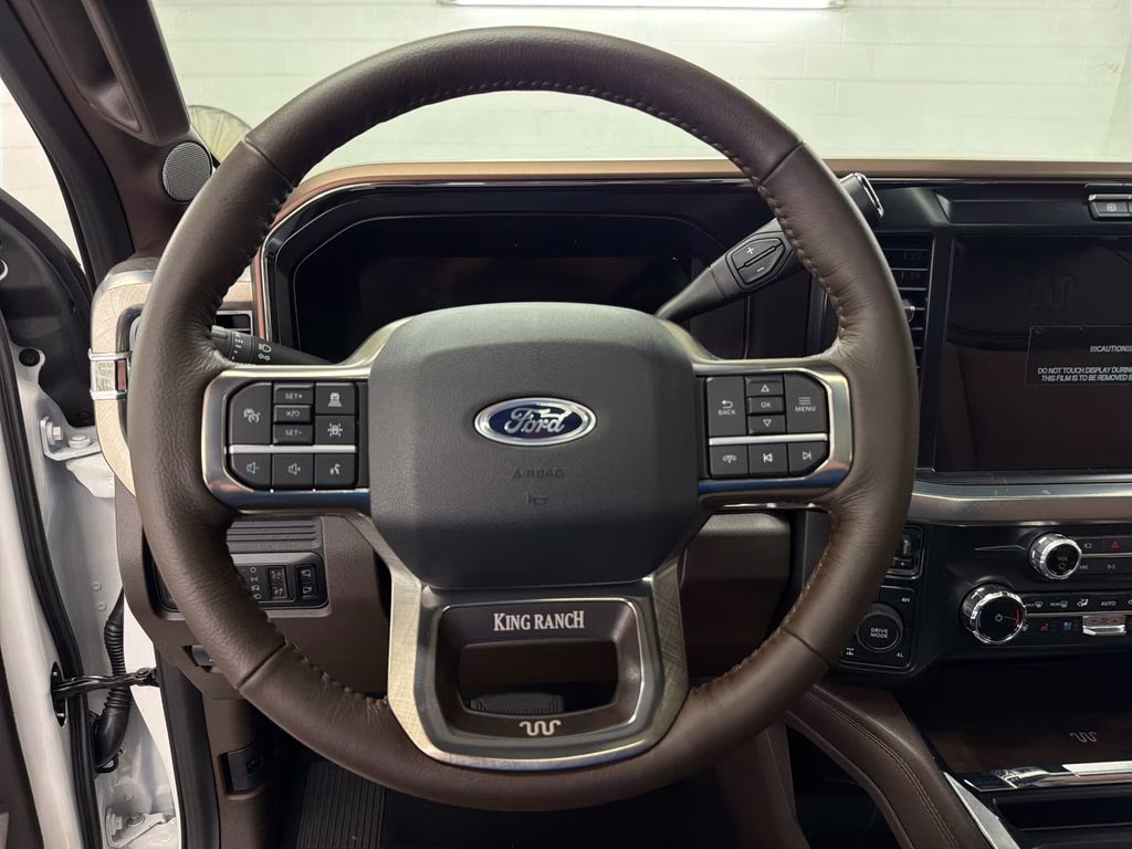 2026 STAR WHITE Ford Super Duty F-250 SRW King Ranch 4X4 Truck
