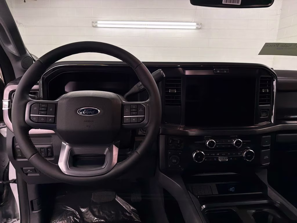 2026 AVALANCHE Ford Super Duty F-250 SRW Lariat 4X4 Truck