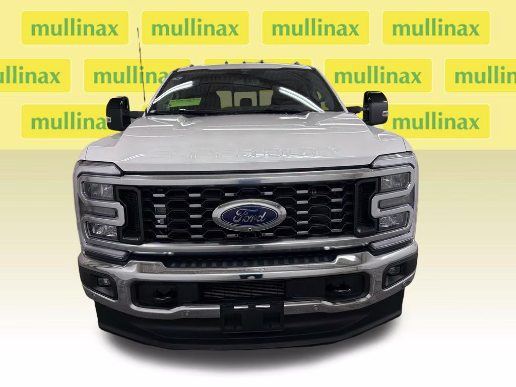 2026 STAR WHITE Ford Super Duty F-350 DRW Lariat 4X4 Truck