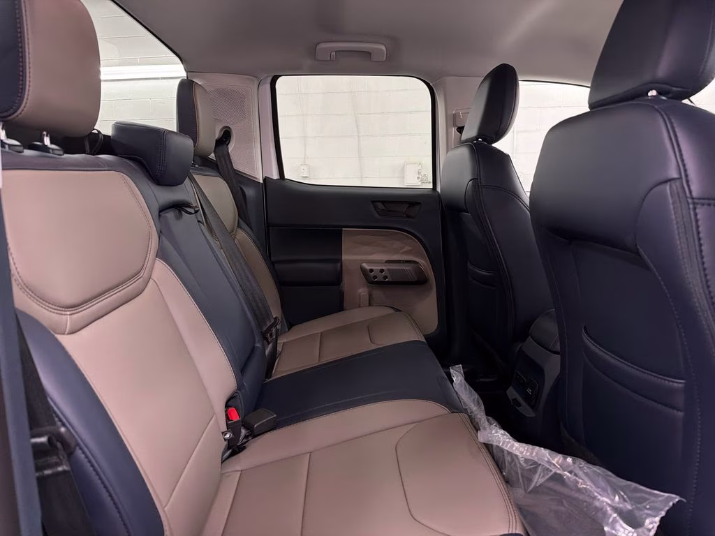 2026 OXFORD WHITE Ford Maverick Lariat AWD Truck