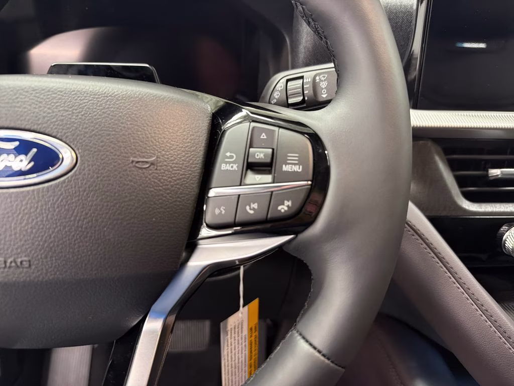 2026 STAR WHITE TRI-COAT Ford Explorer Platinum RWD SUV