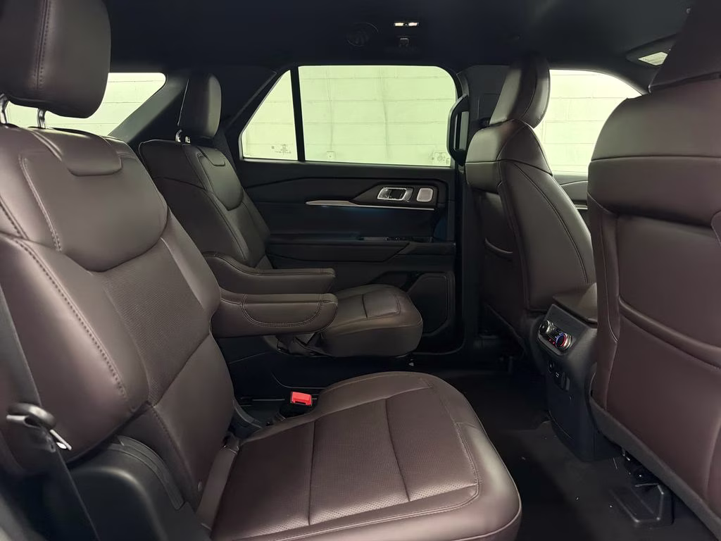 2026 STAR WHITE TRI-COAT Ford Explorer Platinum RWD SUV