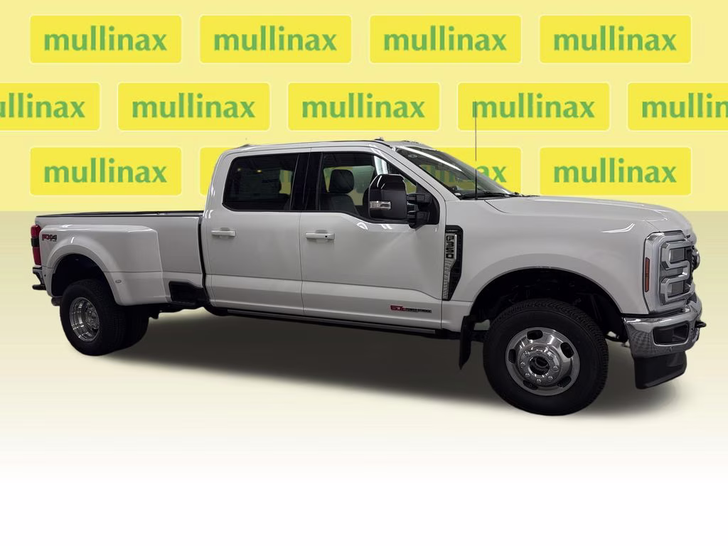 2026 STAR WHITE Ford Super Duty F-350 DRW Lariat 4X4 Truck