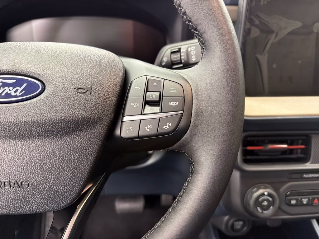 2026 OXFORD WHITE Ford Maverick Lariat AWD Truck