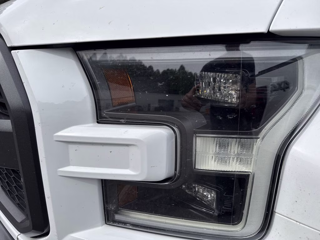 2020 Oxford White Ford F-150 Raptor 4X4 Truck