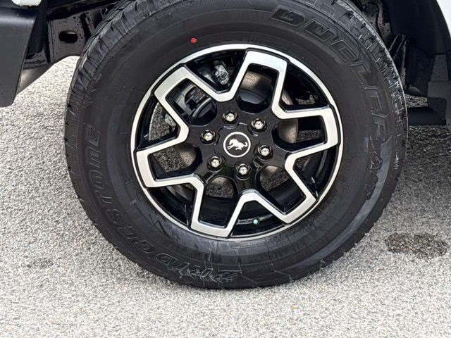 2026 Avalanche Ford Bronco Outer Banks 4X4 SUV
