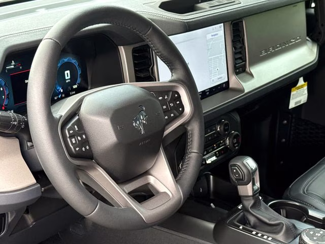 2026 Avalanche Ford Bronco Outer Banks 4X4 SUV