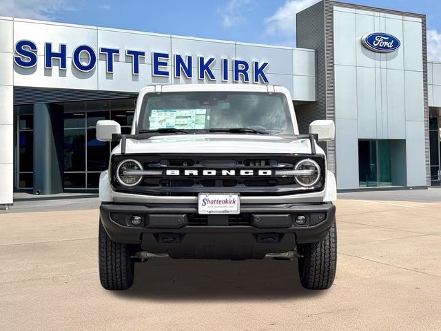 2026 Avalanche Ford Bronco Outer Banks 4X4 SUV