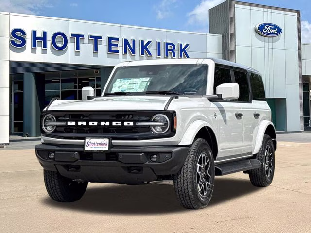 2026 Avalanche Ford Bronco Outer Banks 4X4 SUV