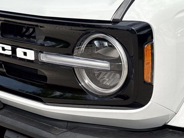 2026 Avalanche Ford Bronco Outer Banks 4X4 SUV