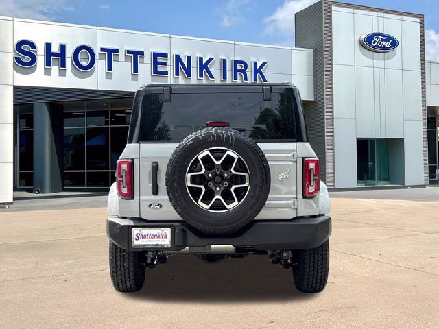 2026 Avalanche Ford Bronco Outer Banks 4X4 SUV