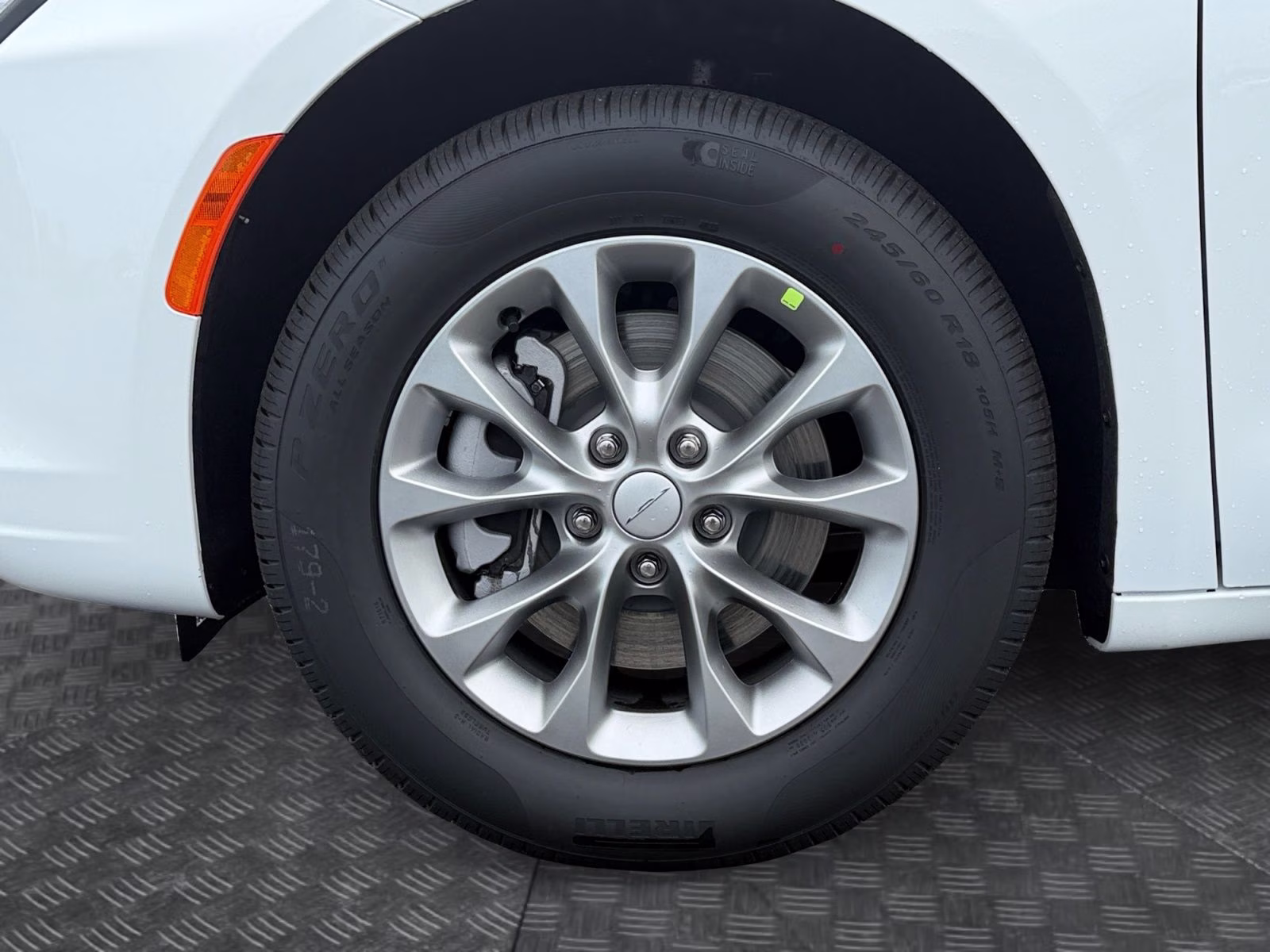 2027 Bright White Clearcoat Chrysler Pacifica Select AWD Van