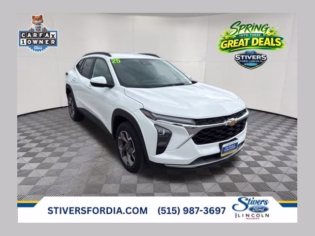 2025 Chevrolet Trax LT's photo