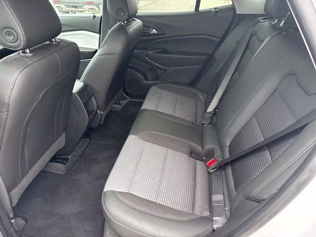2025 Summit White Chevrolet Trax LT FWD SUV