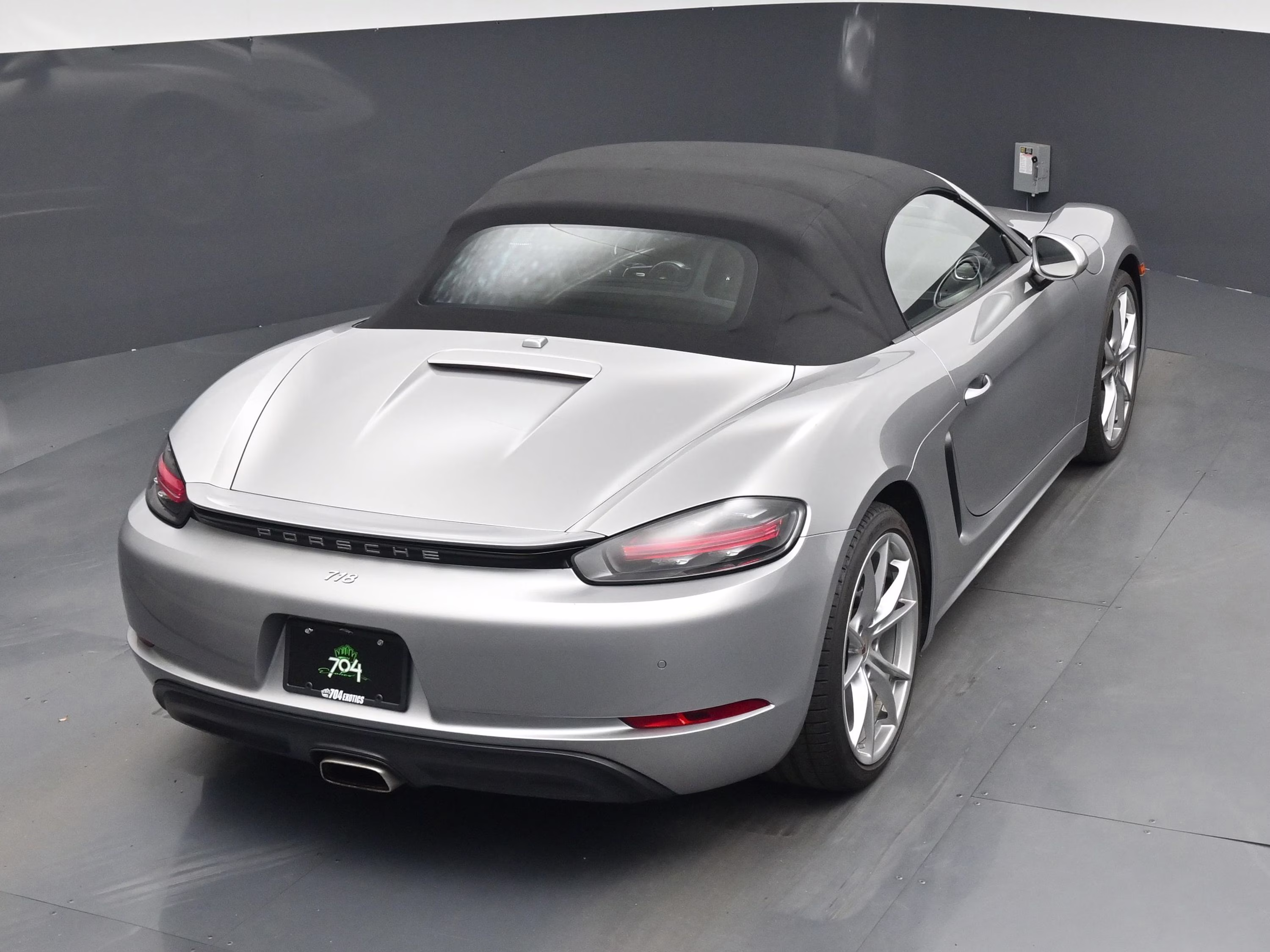 2017 GT Silver Metallic Porsche 718 Boxster Base RWD Convertible