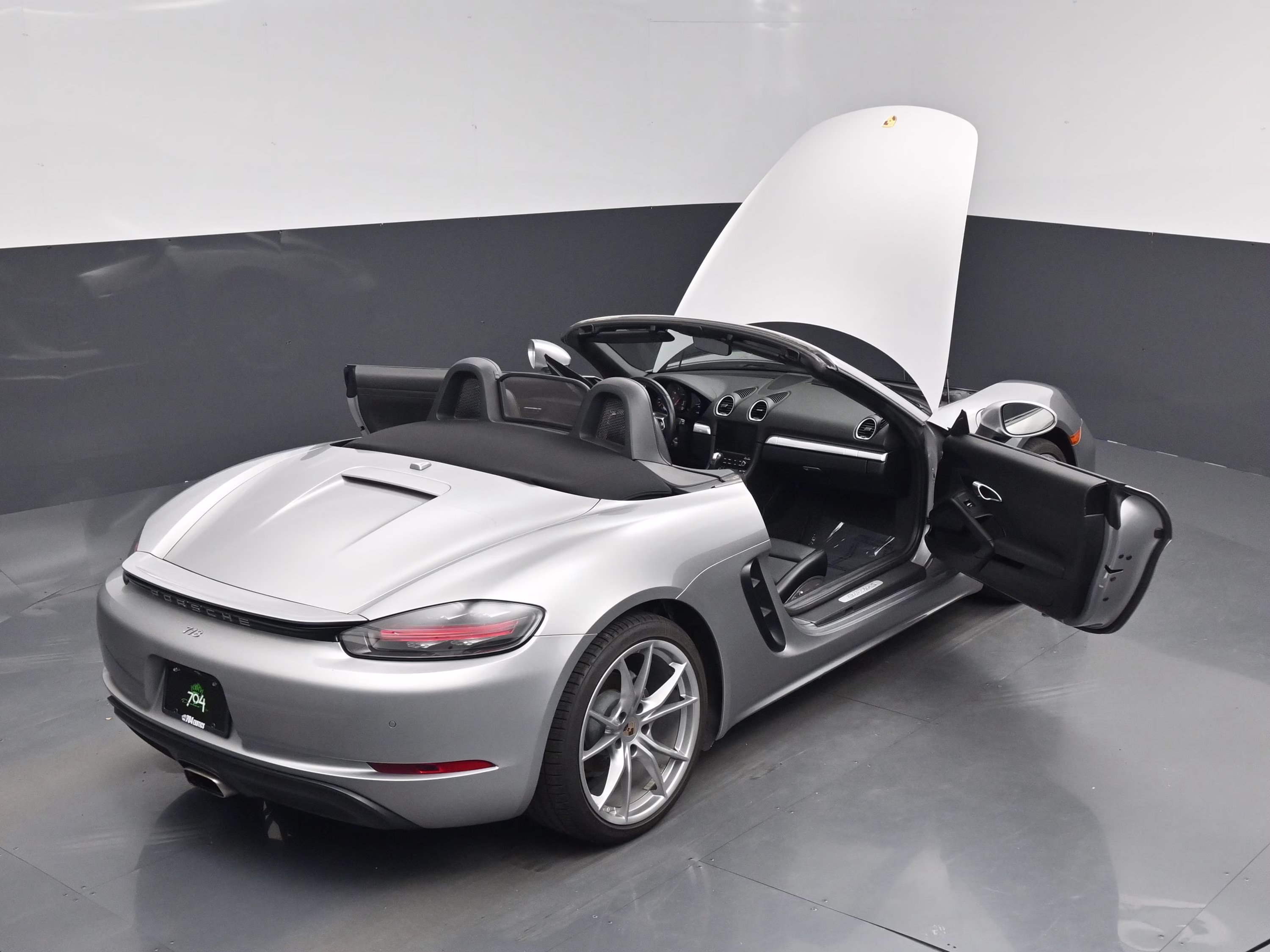 2017 GT Silver Metallic Porsche 718 Boxster Base RWD Convertible