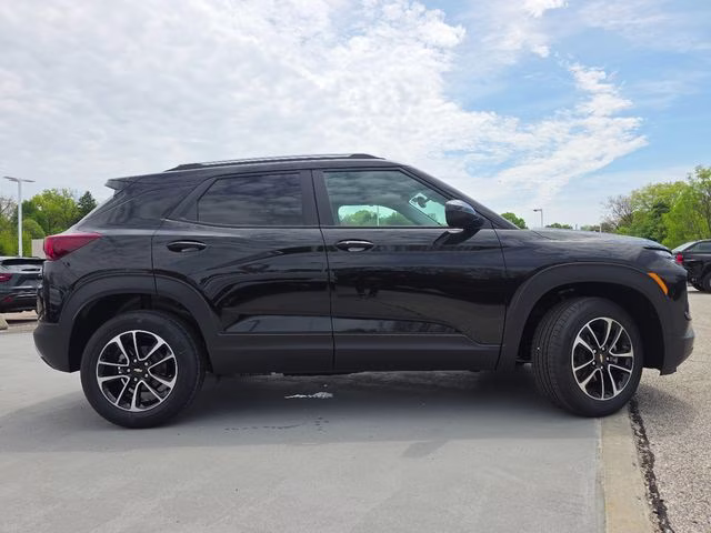 2026 Mosaic Black Metallic Chevrolet Trailblazer LT AWD SUV
