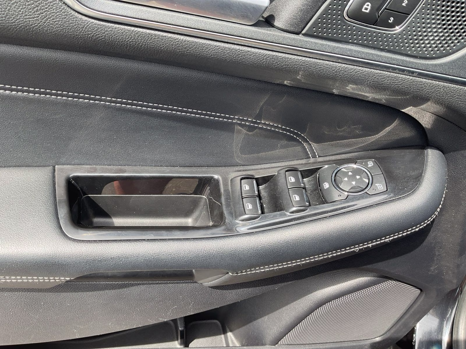2019 Black Metallic Ford Edge Titanium AWD SUV