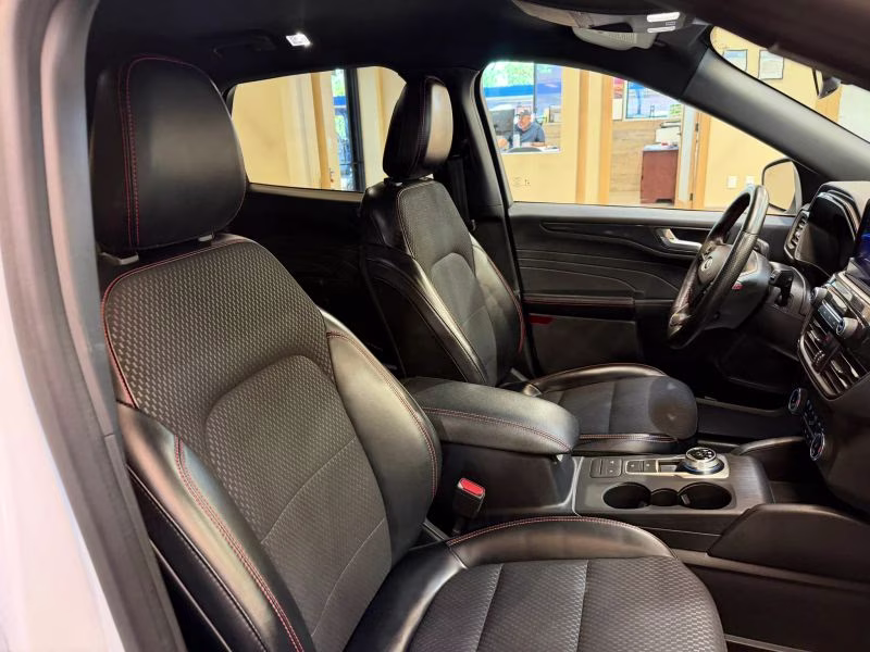 2023 Ford Escape ST-Line Sport Utility 4D AWD