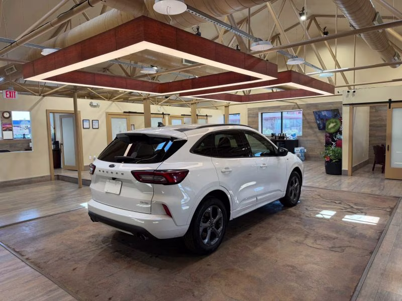 2023 Ford Escape ST-Line Sport Utility 4D AWD