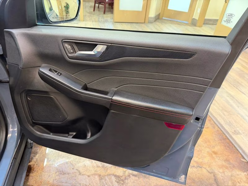 2023 Ford Escape ST-Line Sport Utility 4D AWD