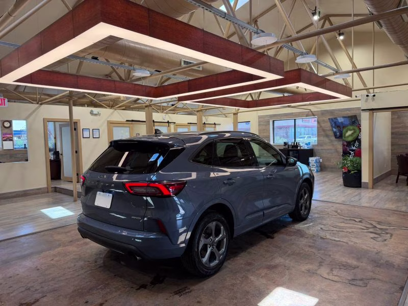 2023 Ford Escape ST-Line Sport Utility 4D AWD