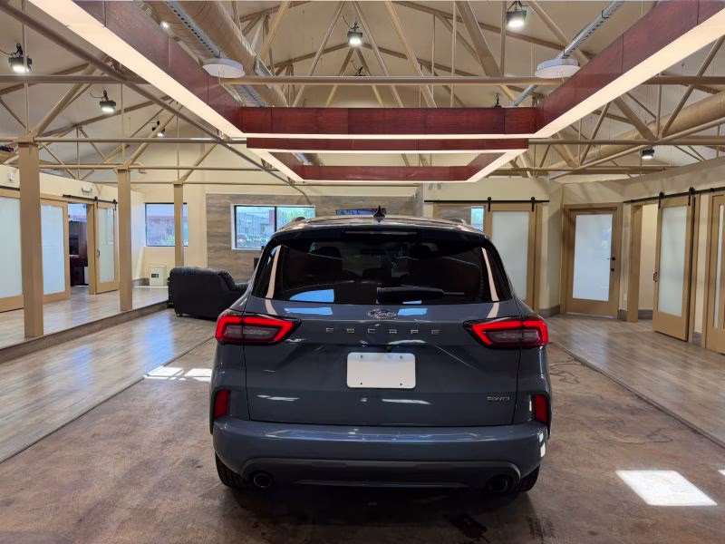 2023 Ford Escape ST-Line Sport Utility 4D AWD
