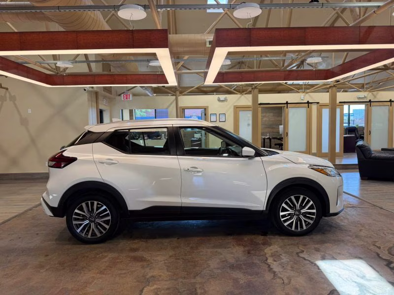 2024 Nissan Kicks SV Sport Utility 4D FWD