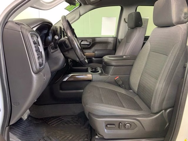 2020 Summit White Chevrolet Silverado 1500 RST 4X4 Truck