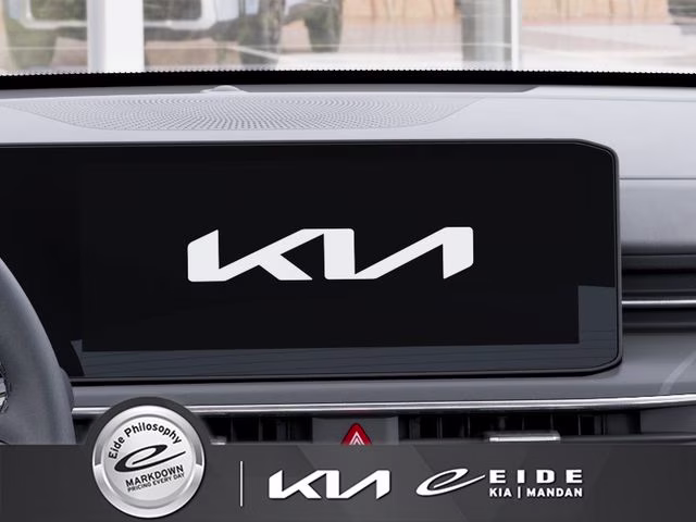 2026 Snow White Pearl Kia K5 GT-Line Sedan