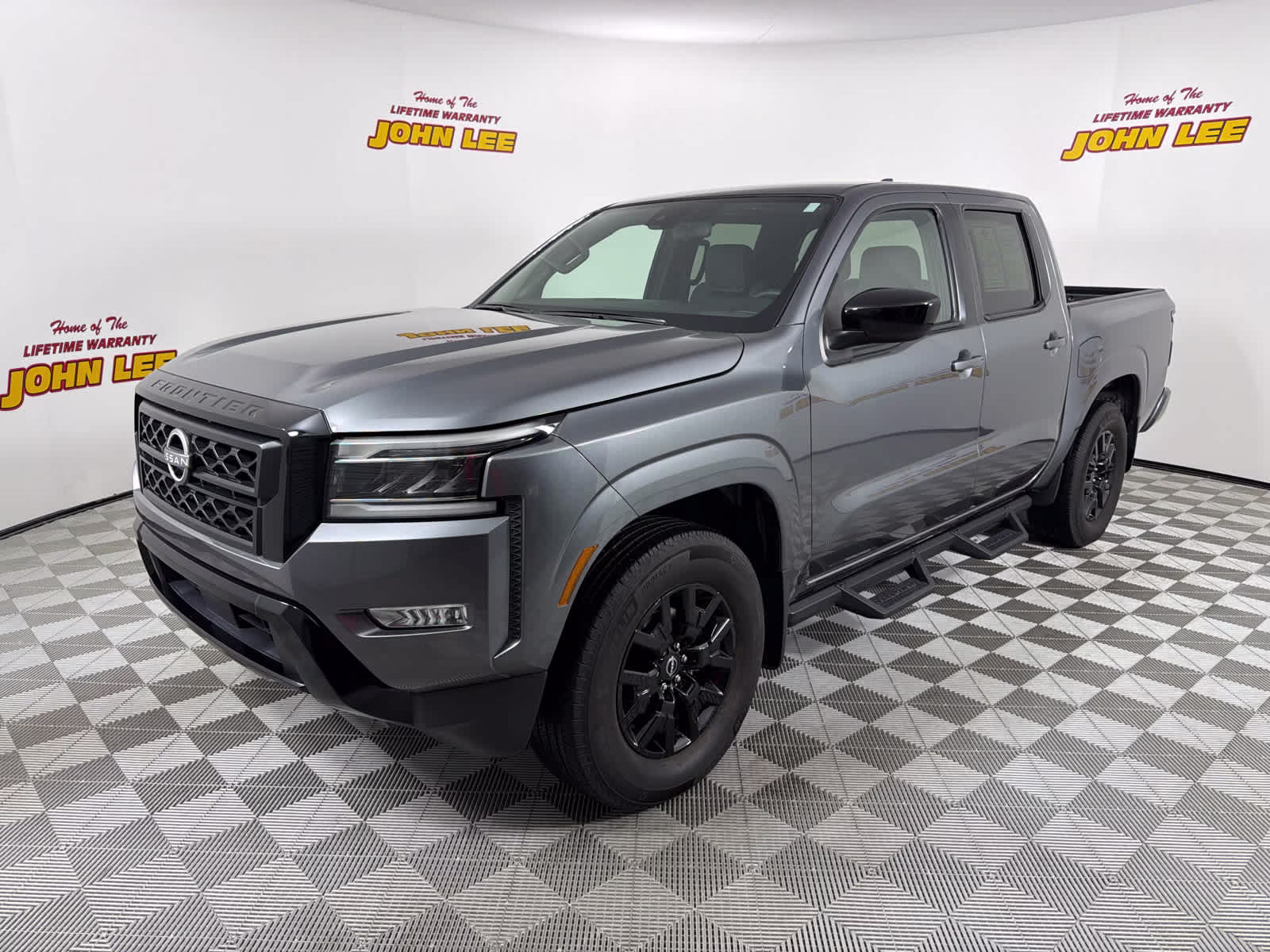 2023 Nissan Frontier SV Crew Cab 4X2 SWB's photo