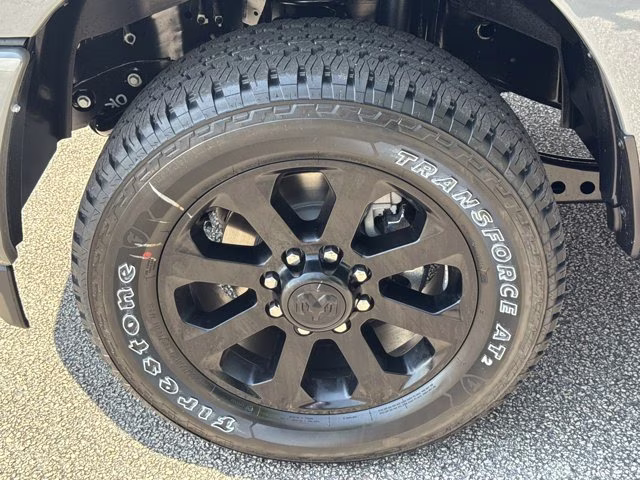 2026 Ceramic Gray Clearcoat Ram 2500 Black Express 4X4 Truck