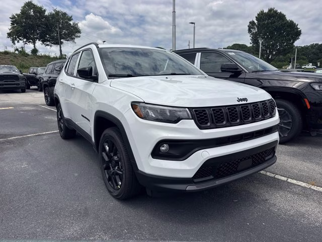 2026 Bright White Clearcoat Jeep Compass Latitude Altitude 4X4 SUV