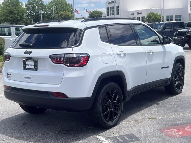 2026 Bright White Clearcoat Jeep Compass Latitude Altitude 4X4 SUV
