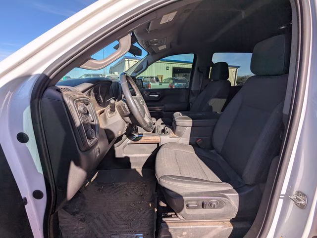 2020 Summit White Chevrolet Silverado 1500 RST 4X4 Truck