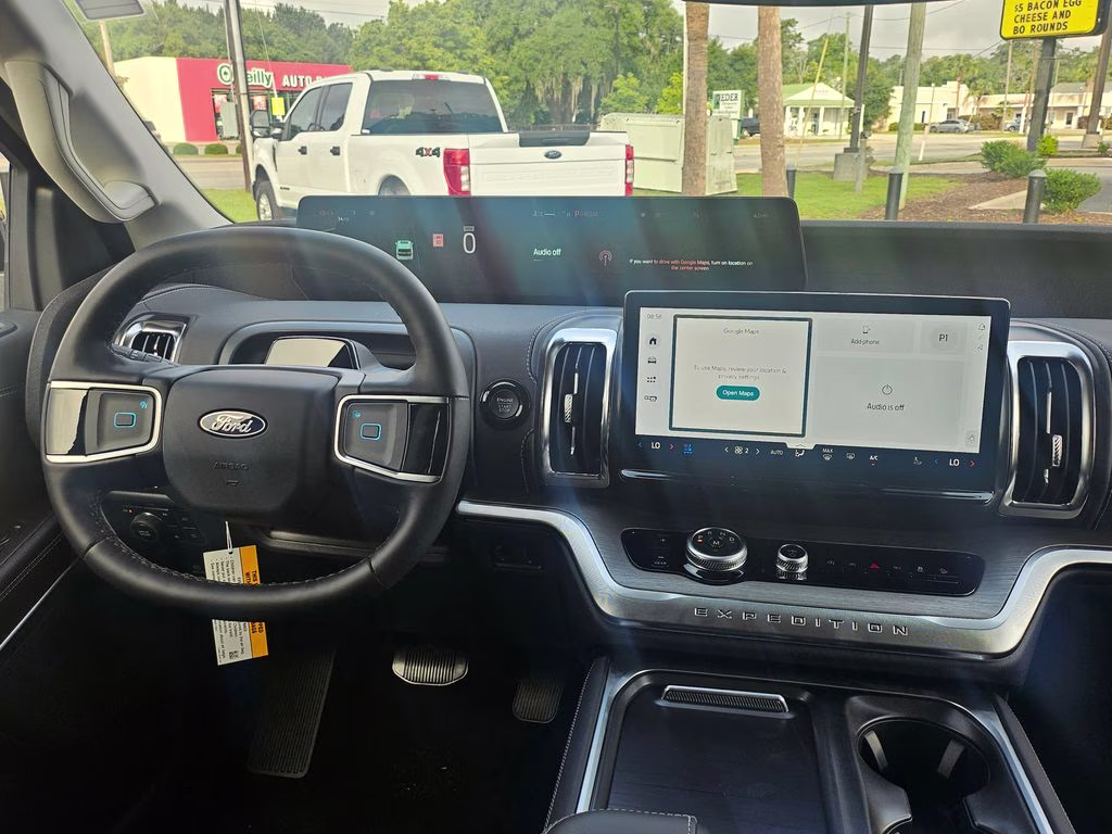 2026 Oxford White Ford Expedition Max Platinum 4X4 SUV