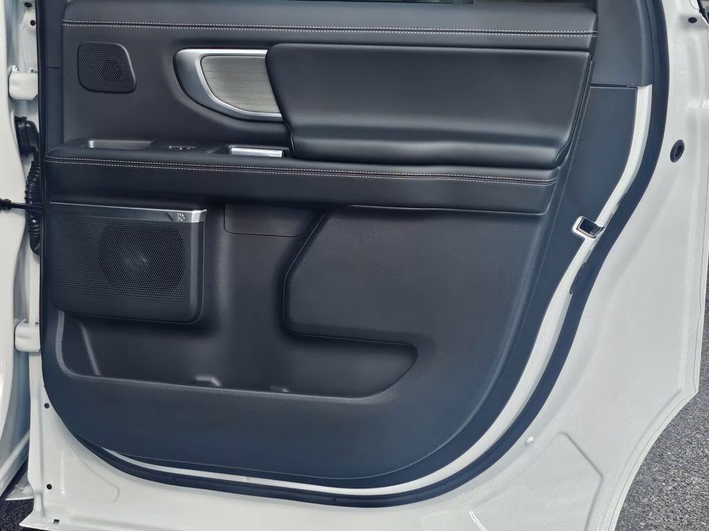 2026 Oxford White Ford Expedition Max Platinum 4X4 SUV