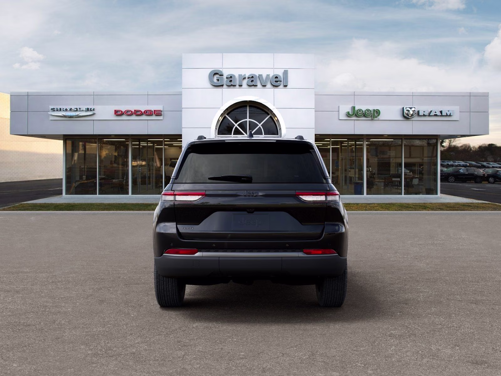 2026 Diamond Black Crystal Pearlcoat Jeep Grand Cherokee Laredo Altitude 4X4 SUV