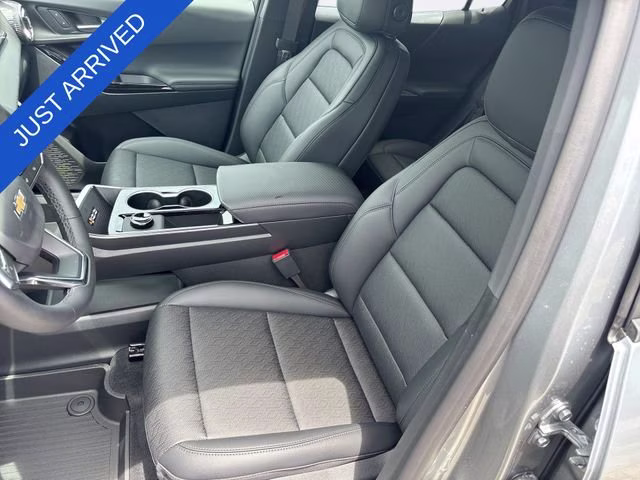 2026 Sterling Gray Metallic Chevrolet Equinox LT FWD SUV